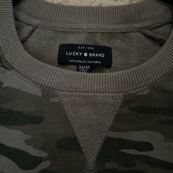 Lucky Brand Camoflauge Long Sleeve Top PXS - Picture 2 of 5